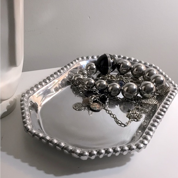 Large SILVER KNOTTED TRAY, heavy, of good quality. Size 12X8 - Picture 4 of 8